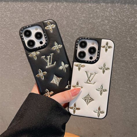 coque iphone 14 pro louis vuitton